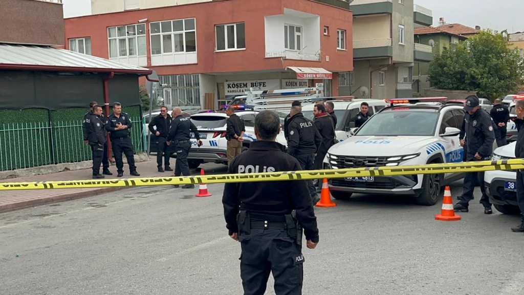 Kayseri'de Adliye Çıkışı Silahlı Saldırı