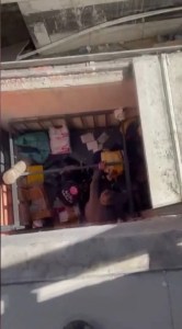 Güngören'de Yük Sepeti Düştü, İşçi Yaralandı