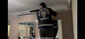 Kocaeli'de Cinayet Şüphelisinin Evinde Silahlar Bulundu