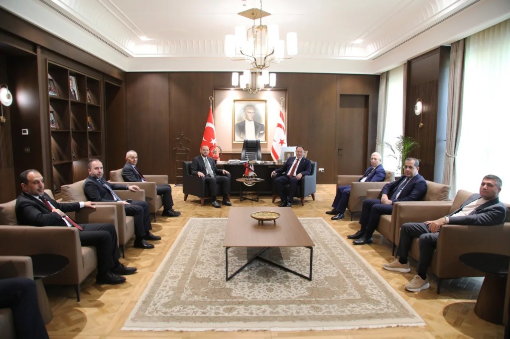 KKTC Meclis Başkanı Öztürkler MÜSİAD Heyetini Ağırladı