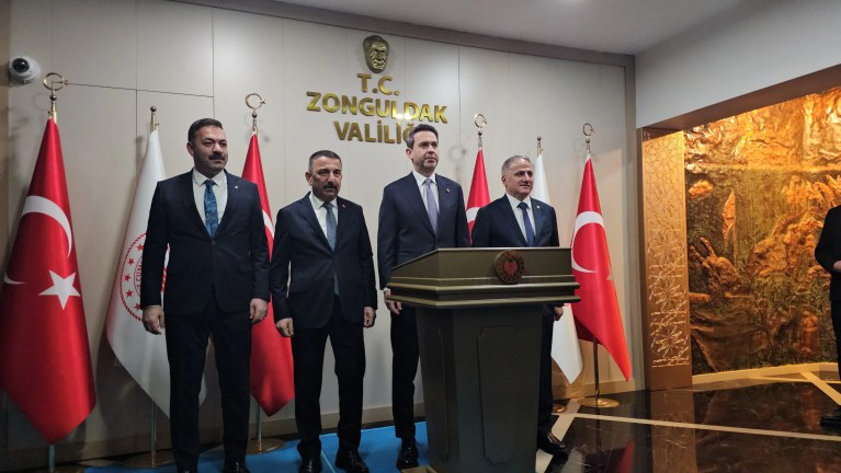 Bakan Bayraktar: Enerji Arzında Sorun Beklemiyoruz