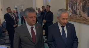 Özgür Özel ve Bülent Arınç'tan Anlamlı Ziyaret