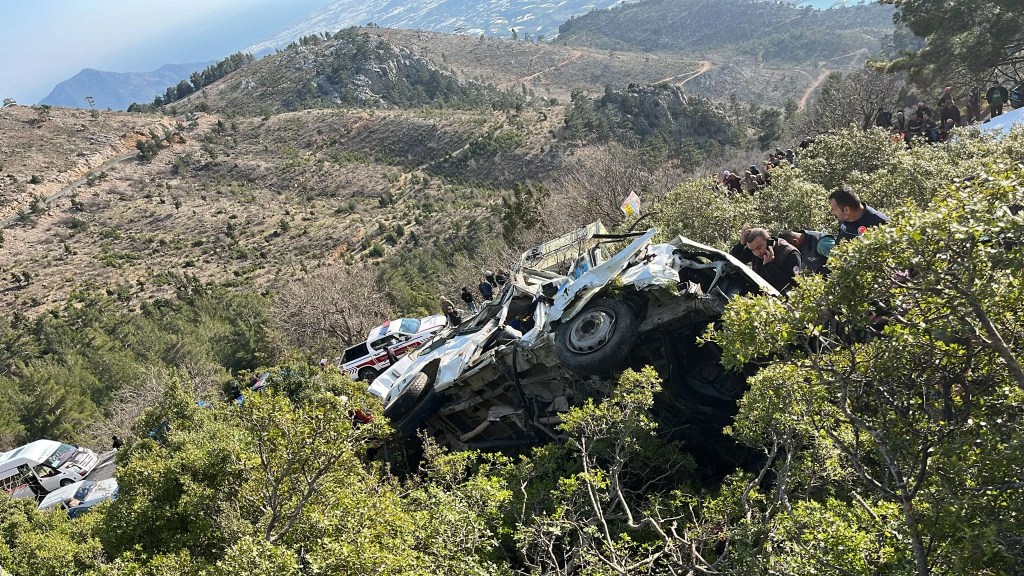 Mersin'de İşçi Servisi Kazası: 3 Ölü, 11 Yaralı