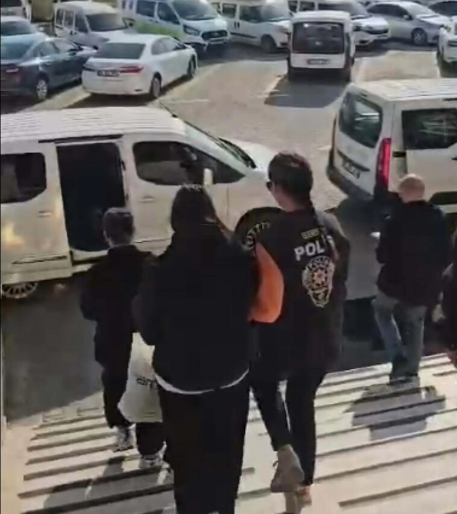 Aydın'da Ücret İadesi Dolandırıcılığında Tutuklama