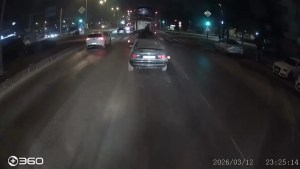 Bolu'da Oto Kurtarıcıdan Düşen Otomobil Kamerada