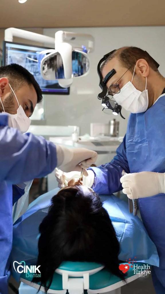 Antalya'da Diş Tatili: Dr. Cinik'in Yeni Konsepti