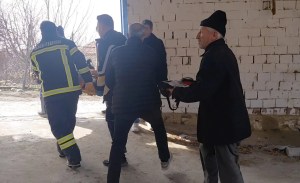 Çorum'da Depoda Duvar Çöktü: İki Kardeş Yaralandı