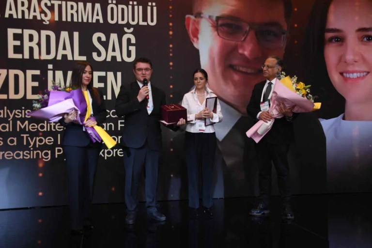 Dr. Aysun-Ahmet Küçükel Tıp Ödülleri Sahiplerini Buldu