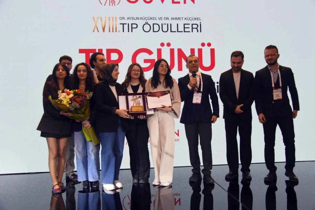 Dr. Aysun-Ahmet Küçükel Tıp Ödülleri Sahiplerini Buldu