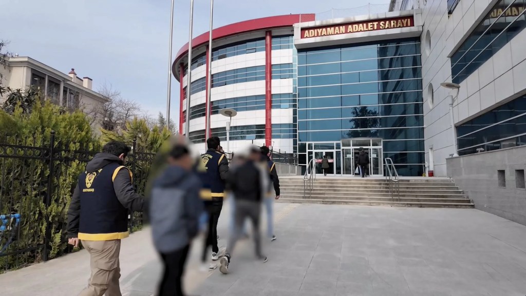 Adıyaman'da Hırsızlık Operasyonu: 4 Kişi Tutuklandı