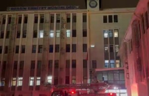 Mersin Emniyet Müdürlüğü Ek Binasındaki Yangın Söndürüldü
