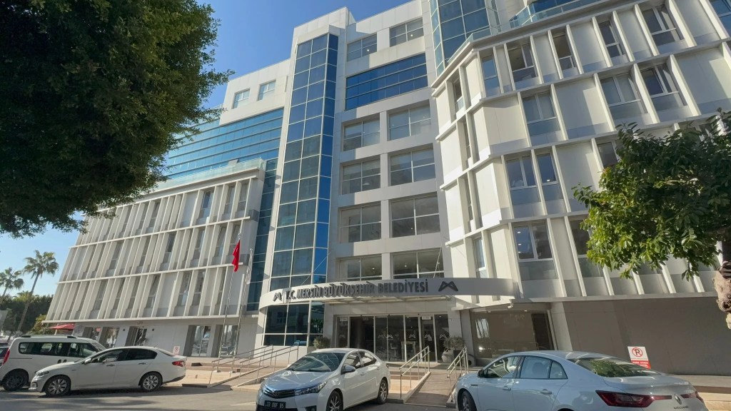 Mersin Belediyesi'nde İhaleye Fesat ve Rüşvet Operasyonu