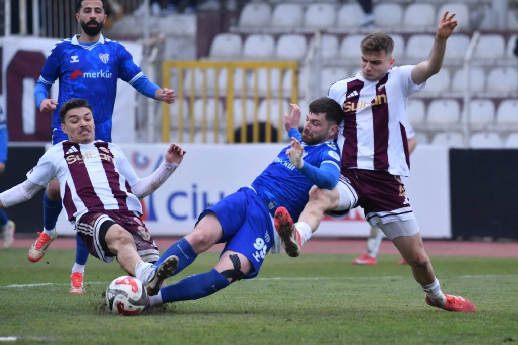 İnegölspor Evinde Erbaaspor'a Yenildi