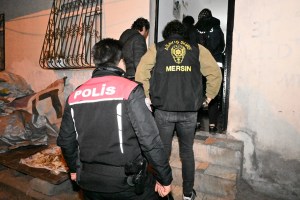 Mersin'de Aranan 678 Firari Yakalandı