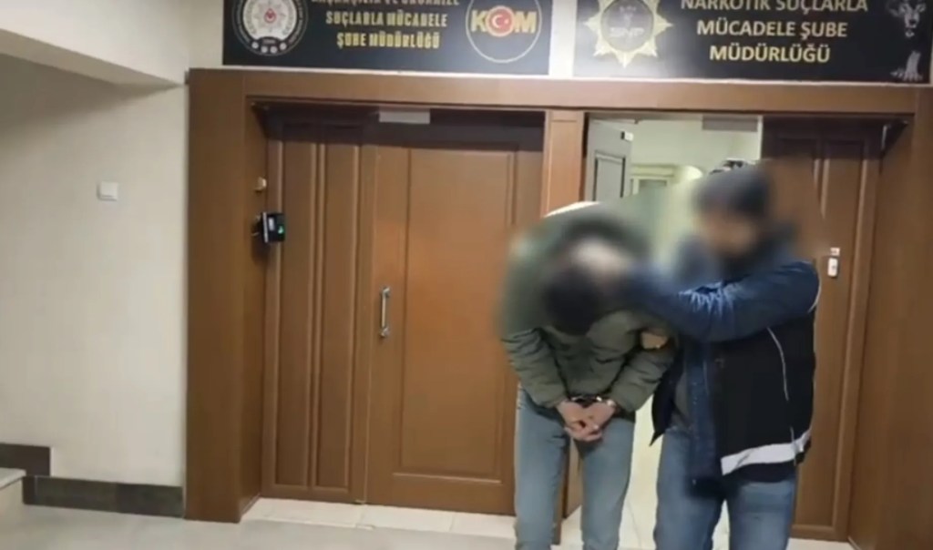 Sakarya'da Uyuşturucu Operasyonu: İki Kişi Tutuklandı