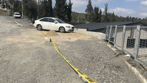 Gebze'de Sohbet Sırasında 4 Metreden Düşen Genç Ağır Yaralandı