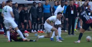 Arca Çorum FK, Esenler Erokspor'u 2-1 Yendi