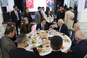 Babacan Diyarbakır'da Barış ve Çözüm Sürecini Vurguladı