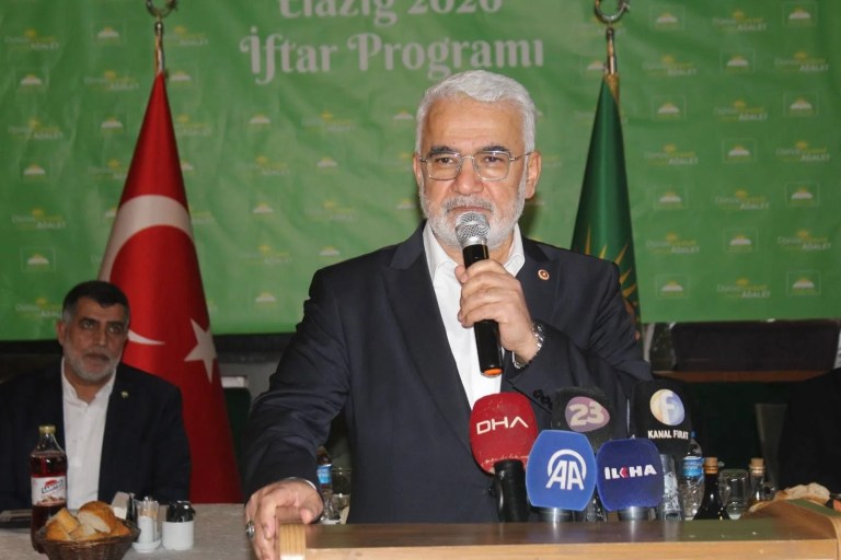 Zekeriya Yapıcıoğlu: Bölgeyi savaşa çekmek istiyorlar