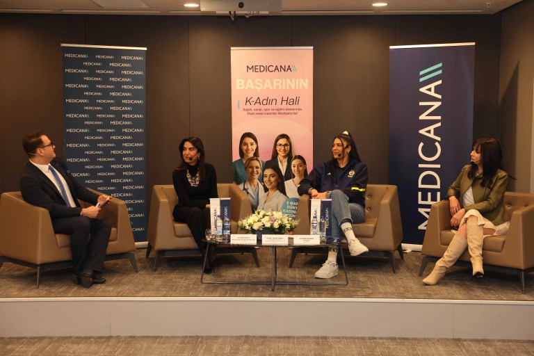 Medicana'da Kadınların İlham Veren Başarıları Konuşuldu