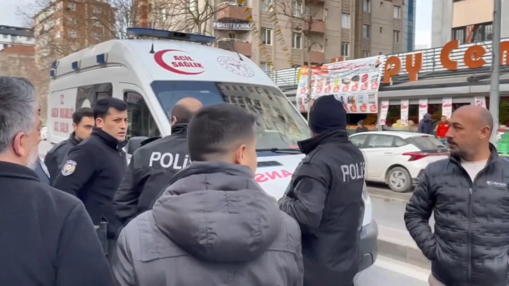 Ataşehir'de Çöp Kamyonu Kazasında Kadın Hayatını Kaybetti