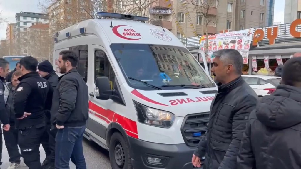 Ataşehir'de Çöp Kamyonu Kazasında Kadın Hayatını Kaybetti