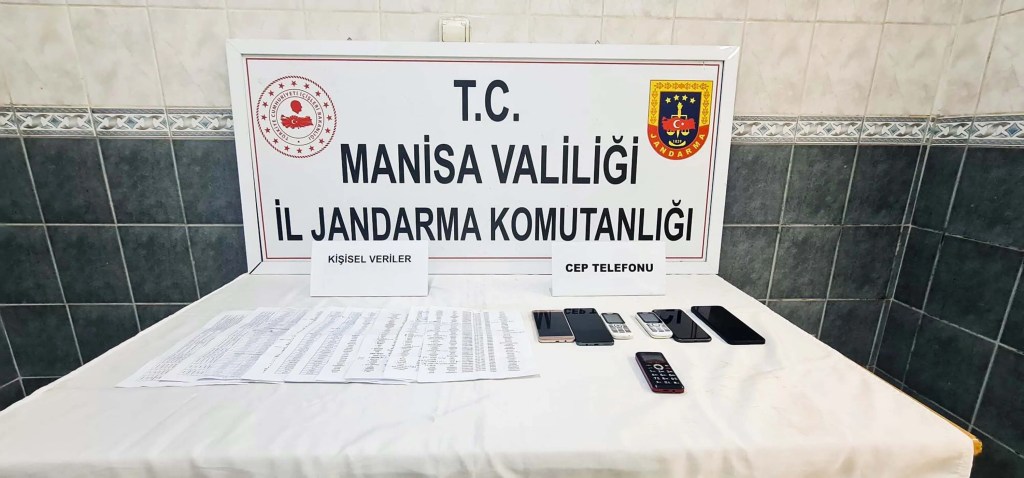 Manisa'da 15 Bin Kişinin Verilerini Çalan 4 Kişi Tutuklandı