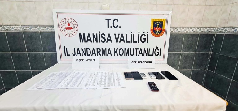 Manisa'da 15 Bin Kişinin Verilerini Çalan 4 Kişi Tutuklandı