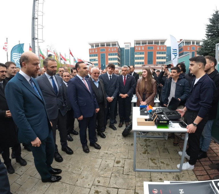 Bakan Kacır: Yerli ve milli üretimde öncüyüz