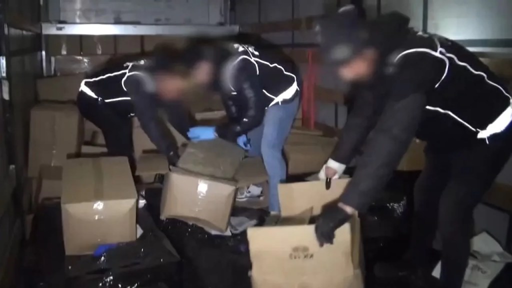 Küçükçekmece'de Büyük Uyuşturucu Operasyonu: 7 Tutuklama