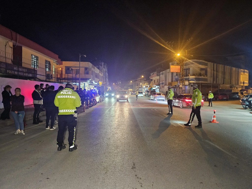 Adana'da Bayram Öncesi Huzur Denetimi
