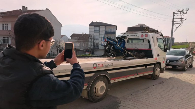 Ehliyetsiz Motosikletliye Yüklü Ceza