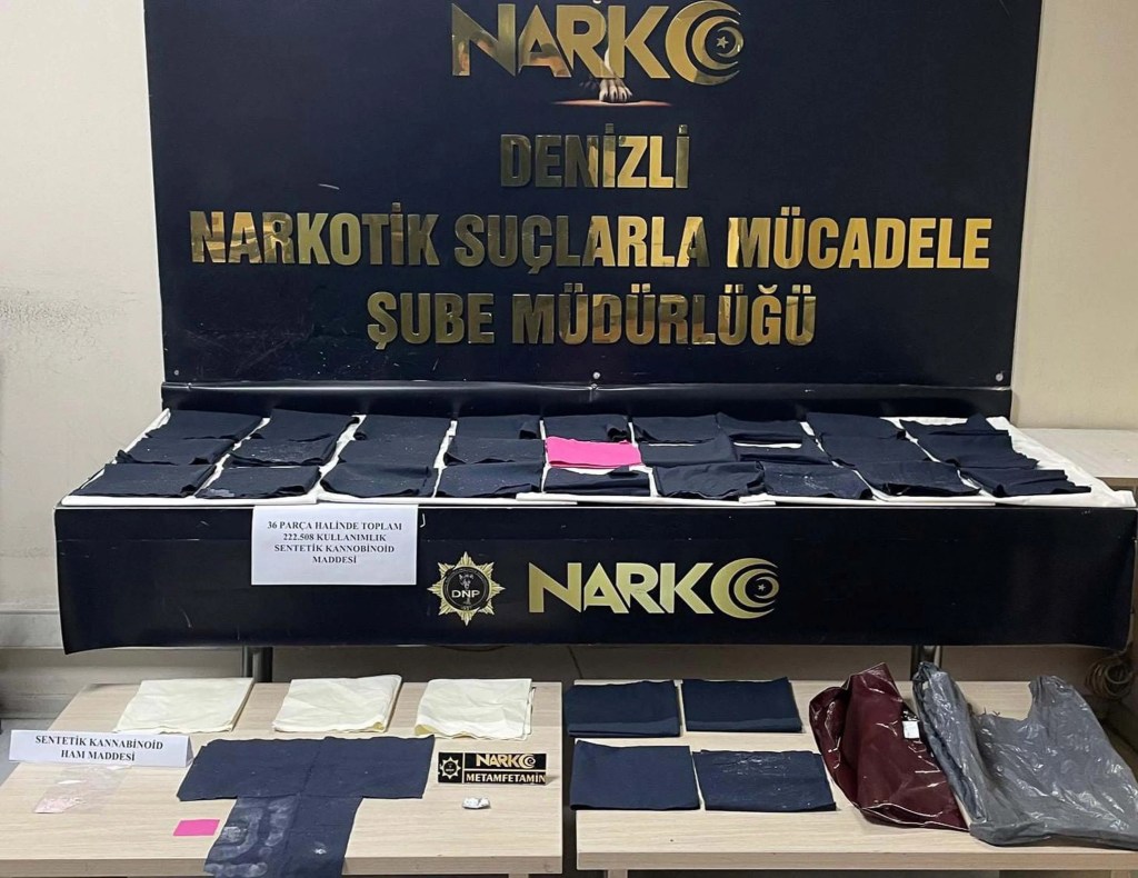 Denizli'de Araçta Uyuşturucu Operasyonu: 3 Tutuklama