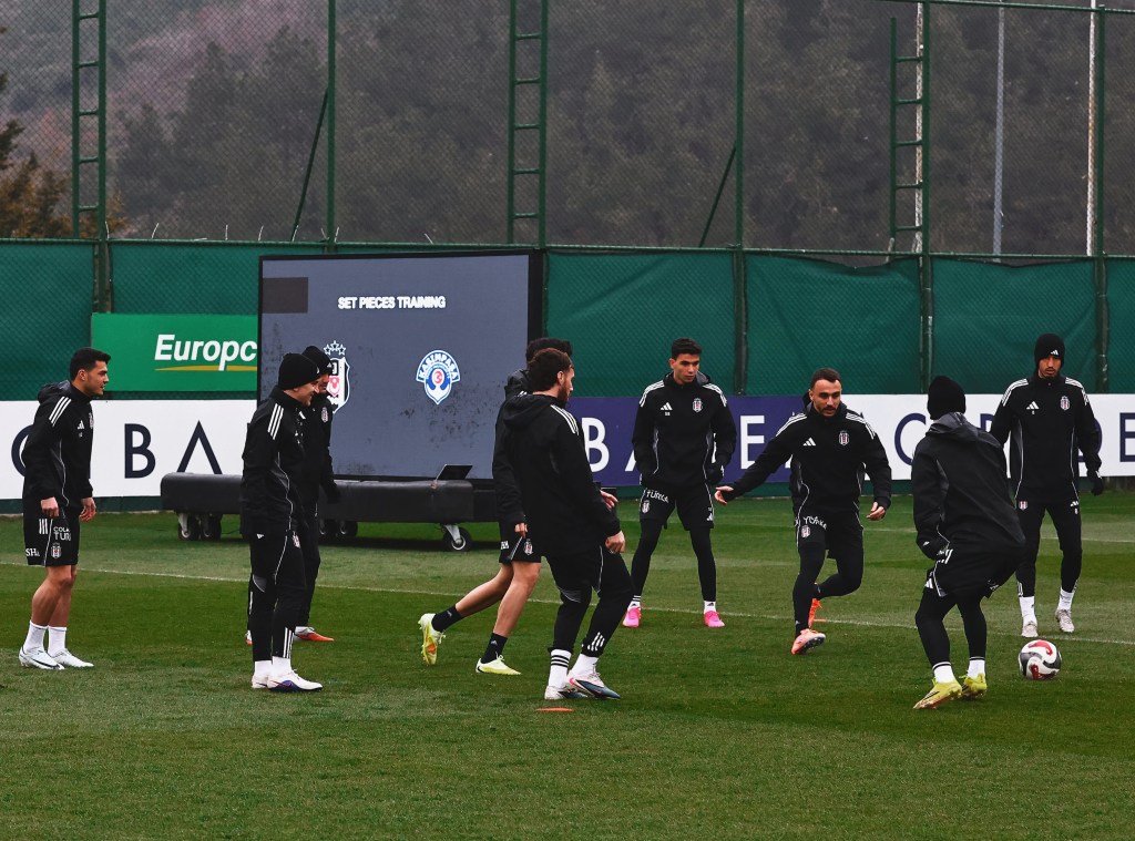Beşiktaş Kasımpaşa Maçı Öncesi Hazırlıklarını Tamamladı