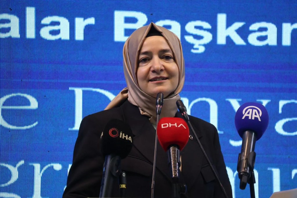 Fatma Betül Sayan Kaya'dan Çanakkale ve Gazze Mesajı