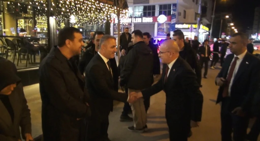 Bakan Şimşek Batman'da Partililerle Buluştu