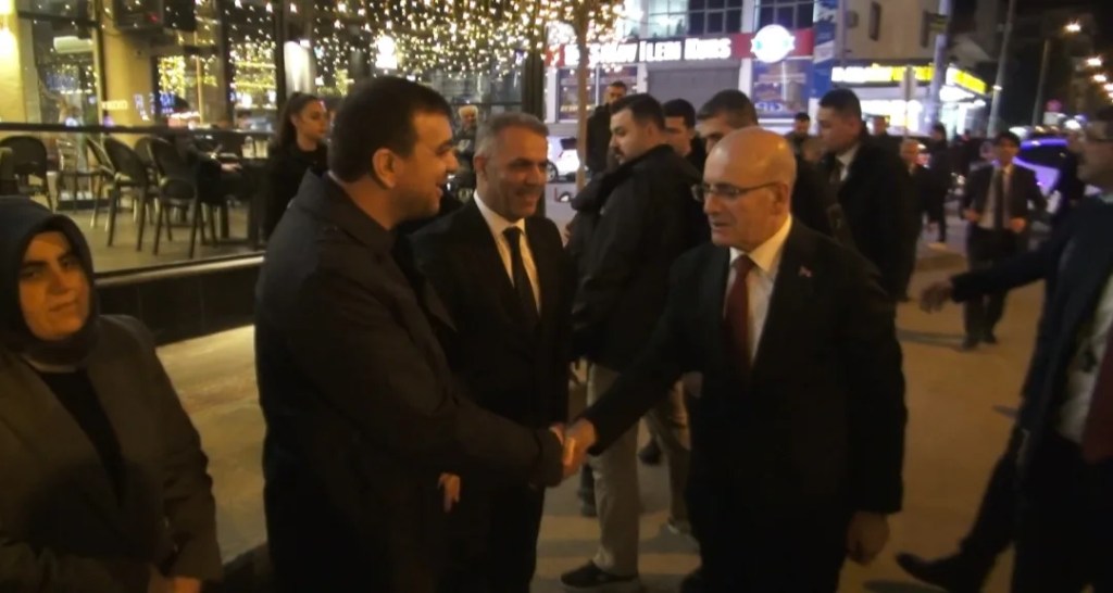 Bakan Şimşek Batman'da Partililerle Buluştu