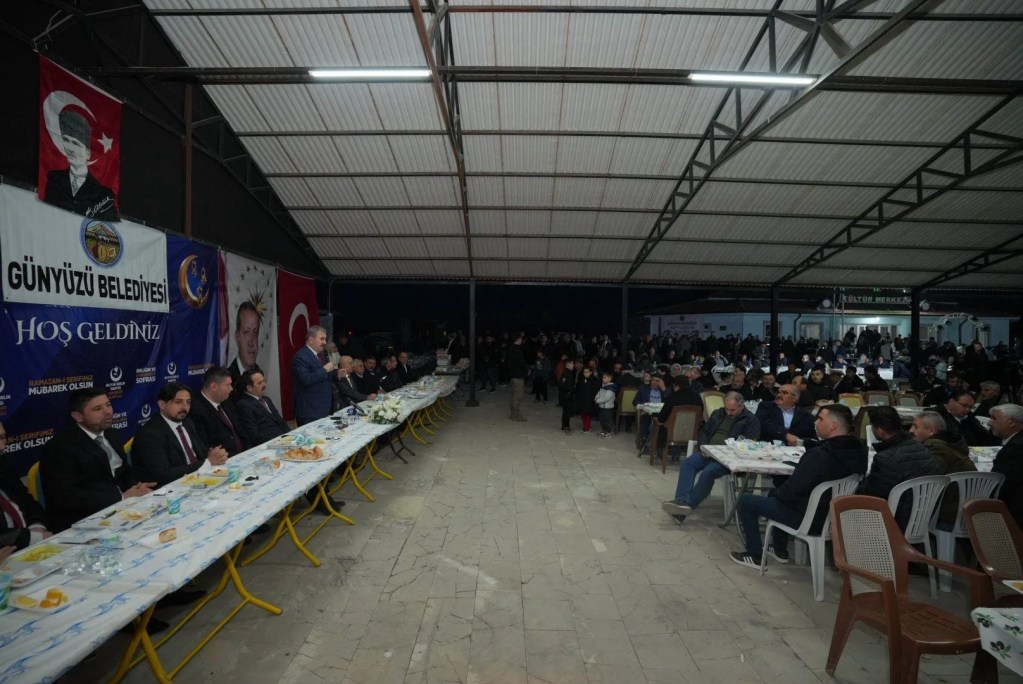Mustafa Destici'den İslam Alemine Çağrı: Sokaklara Çıkın