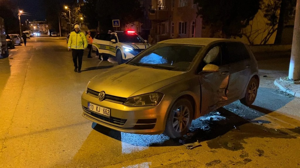 Bursa İnegöl'de Zincirleme Kaza: Beş Kişi Yaralandı