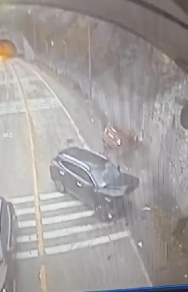 Karabük'te İki Otomobil Çarpıştı: 1 Ölü, 5 Yaralı