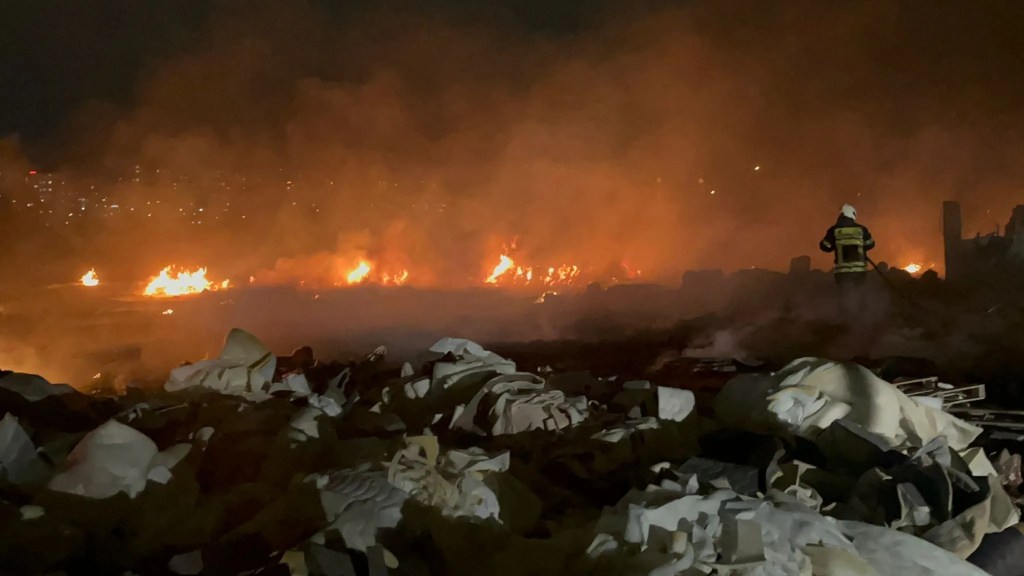 Kayseri'de Bahçede Çıkan Yangın Korkuttu