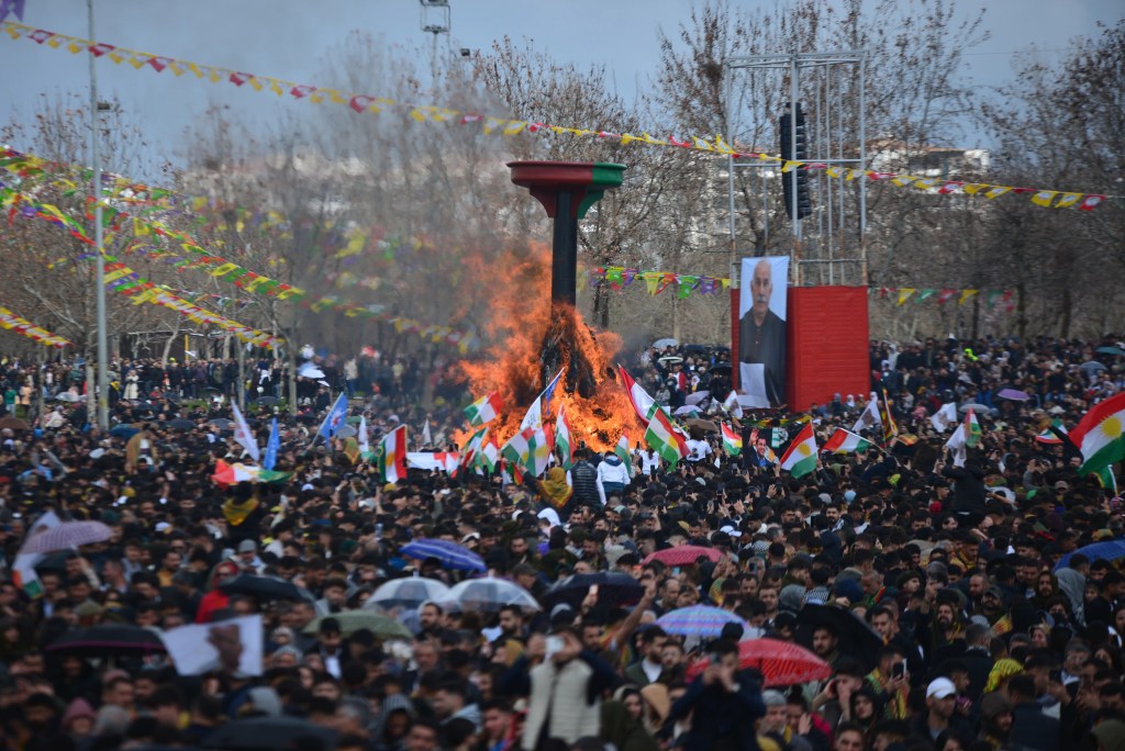 Diyarbakır'da Nevruz Coşkusu Başladı