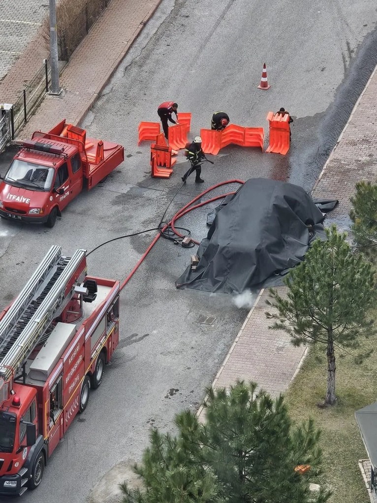 Kayseri'de Elektrikli Araç Yangın Battaniyesiyle Söndürüldü