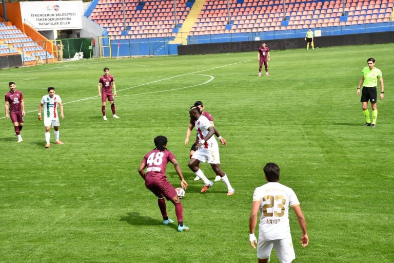 Amed Sportif Faaliyetler Hatayspor'u 3-0 Mağlup Etti