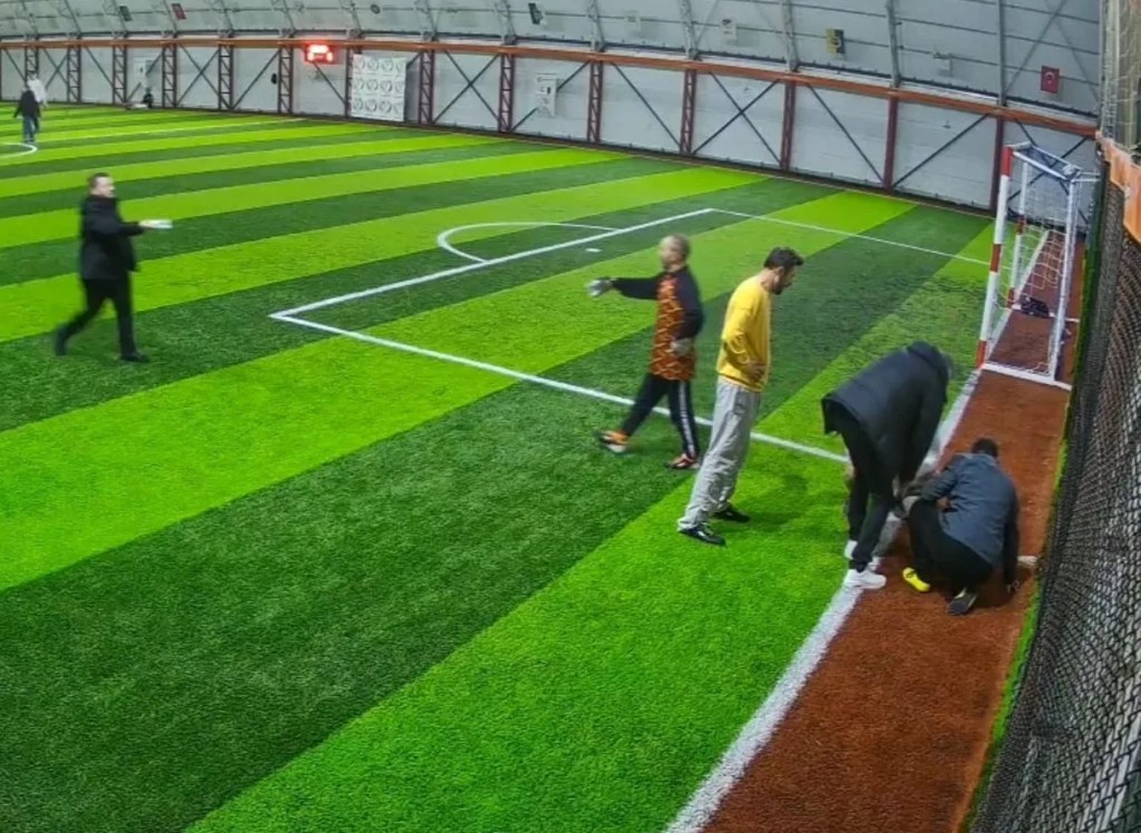 Halı Sahada Kalp Krizi Geçiren Adam Hayatını Kaybetti