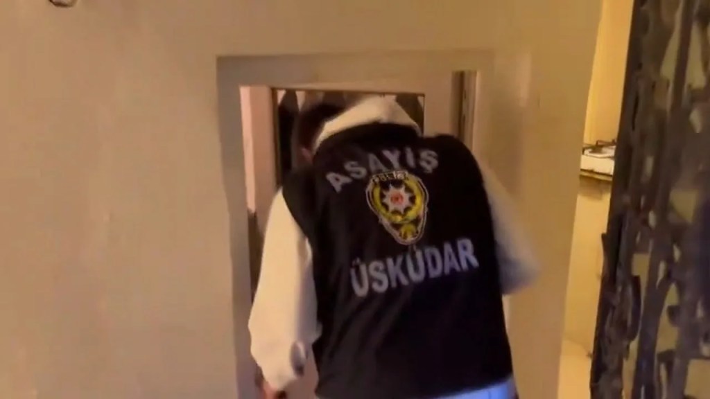 Üsküdar'da Uyuşturucu Operasyonu: İki Kişi Yakalandı
