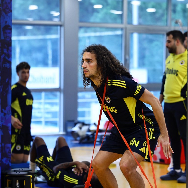 Fenerbahçe Beşiktaş Maçı İçin Çift Antrenman Yaptı
