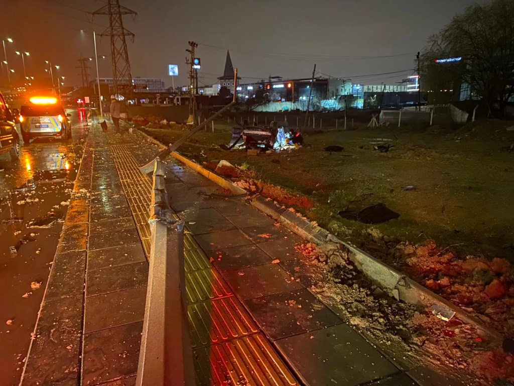 Ankara'da Korkunç Kaza: Otomobil Takla Attı, 1 Ölü