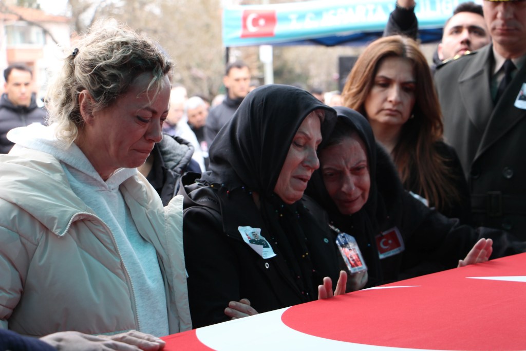 Şehit Binbaşı Sinan Taştekin Isparta'da Son Yolculuğuna Uğurlandı