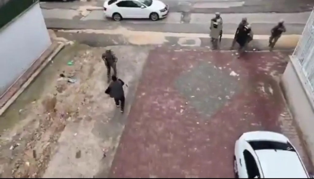 Gaziantep'te Firari Hükümlü Polisi Tehdit Etti